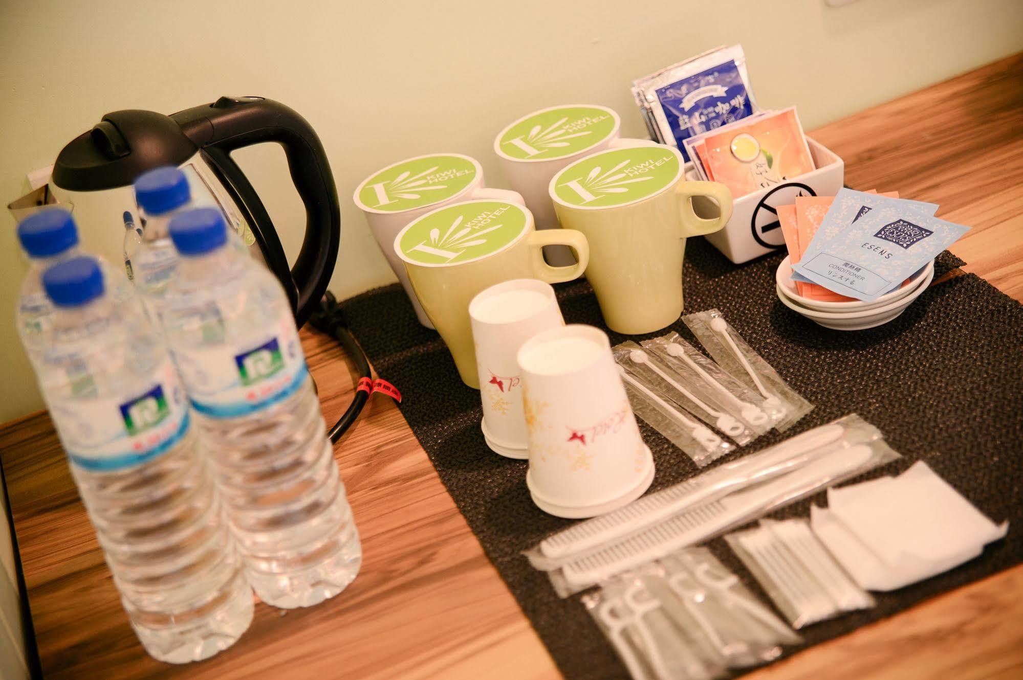 Kiwi Express Hotel - Chenggong Rd Taichung Dış mekan fotoğraf